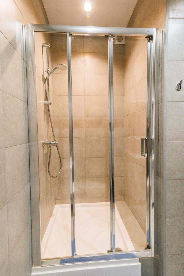 Royal Tower Luxurious Smart Residence Kiev Esterno foto
