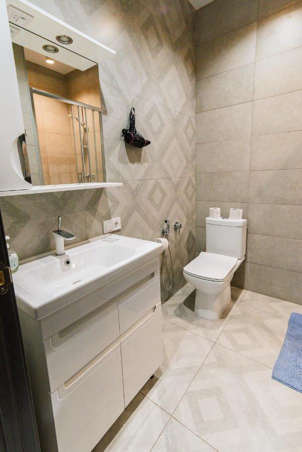 Royal Tower Luxurious Smart Residence Kiev Esterno foto